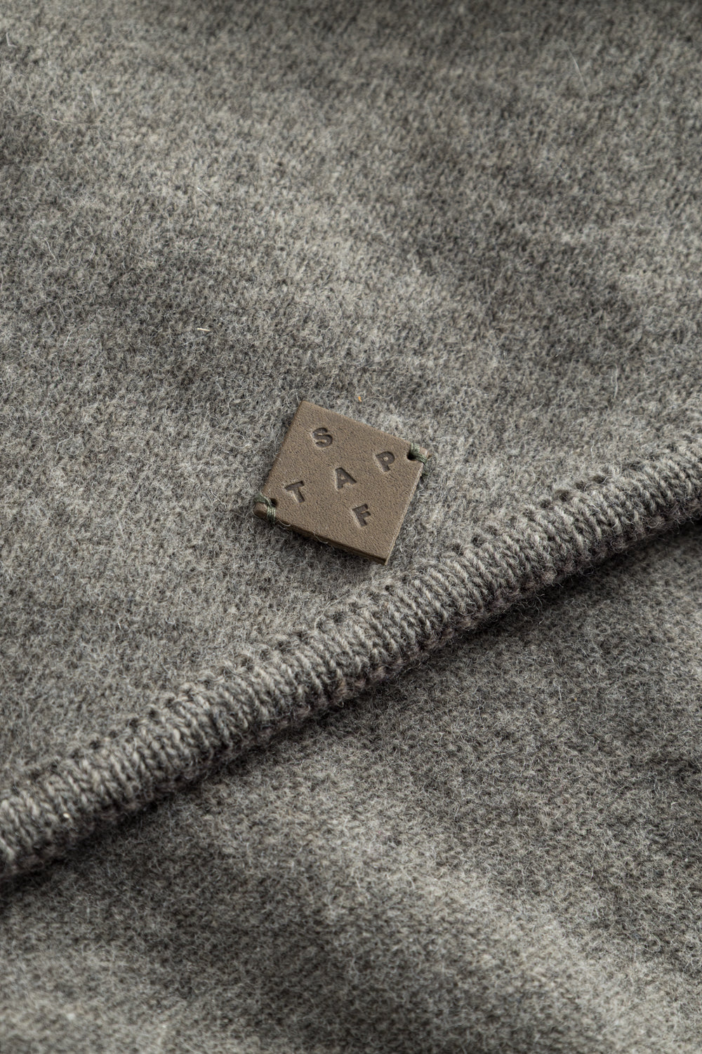 Stapf Women Scarf Bibi  – 100% virgin wool, sustainable – grey - 99193903-816