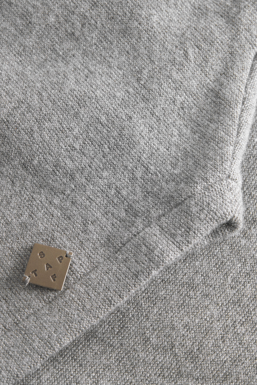 Women's Sweater Neni